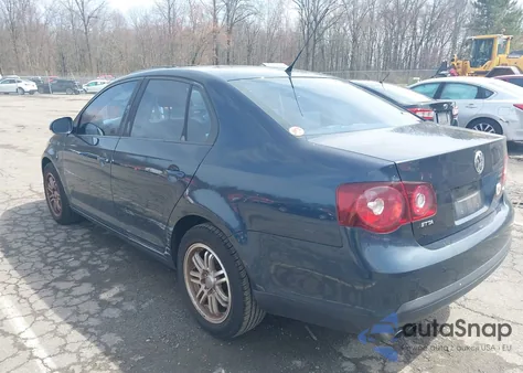 2009 Volkswagen Jetta S z USA, uszkodzony, nr VIN 3VWJM71K39M012460